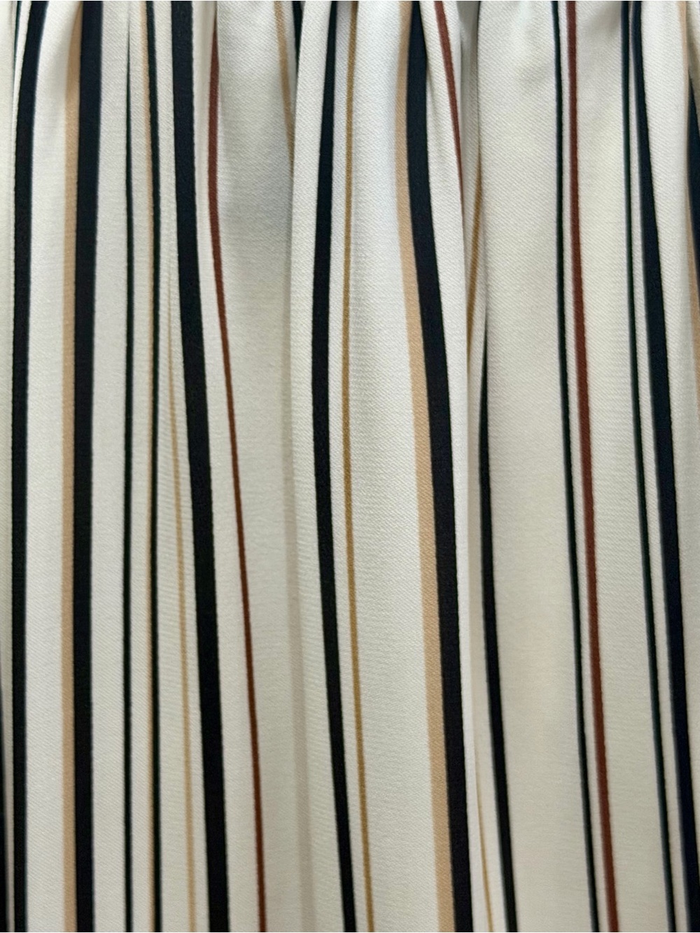 White House Black Market blouse - Picture 7 of 9